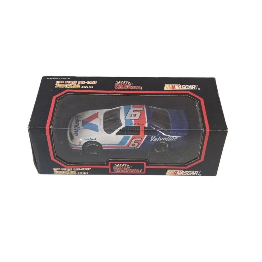 Mark Martin #6 Valvoline‎ NASCAR 1:24 Diecast Racing Champions Stock Car